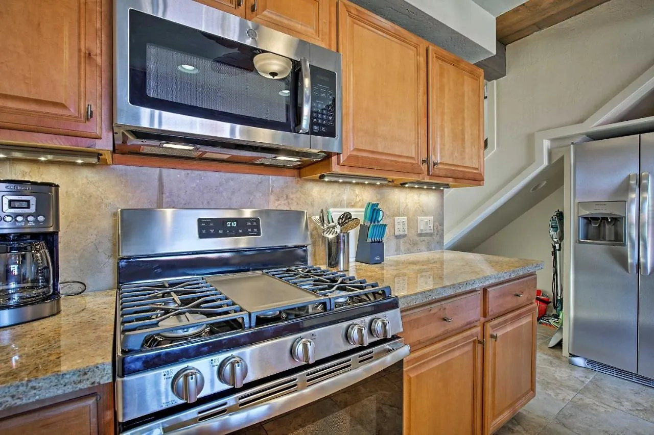 Kona Condo With View, Walk To Beach And Restaurants Kailua-Kona 0*,  Verenigde Staten
